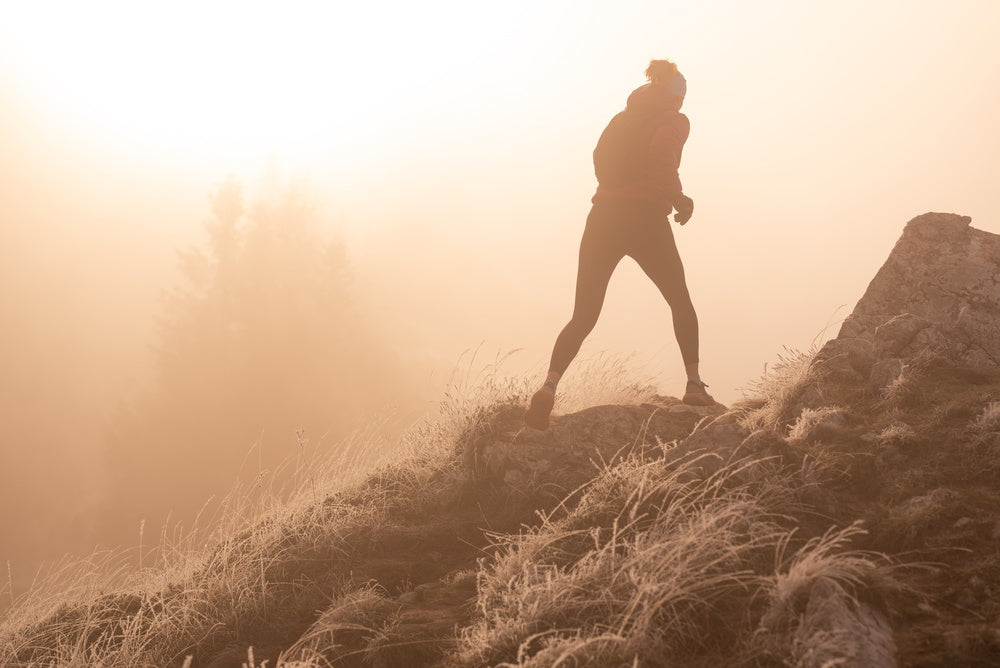 Coureur en montagne — trail running et topographie
